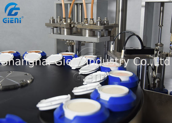 20ml περιστροφική καλλυντική μηχανή πλήρωσης για την κρέμα 30pcs/Min ιδρύματος του BB