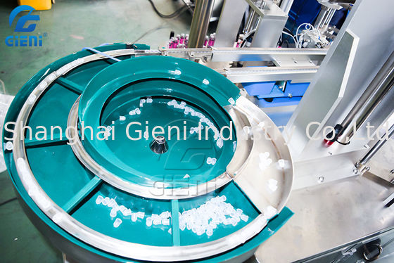 Το ημι αυτόματο περιστροφικό χείλι δεξαμενών 15L σχολιάζει τη μηχανή πλήρωσης