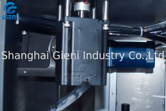 Το ημι αυτόματο περιστροφικό χείλι δεξαμενών 15L σχολιάζει τη μηχανή πλήρωσης